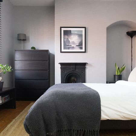 Townhouse In Trendy Suburb Of Hoole Apartamento Chester Exterior foto