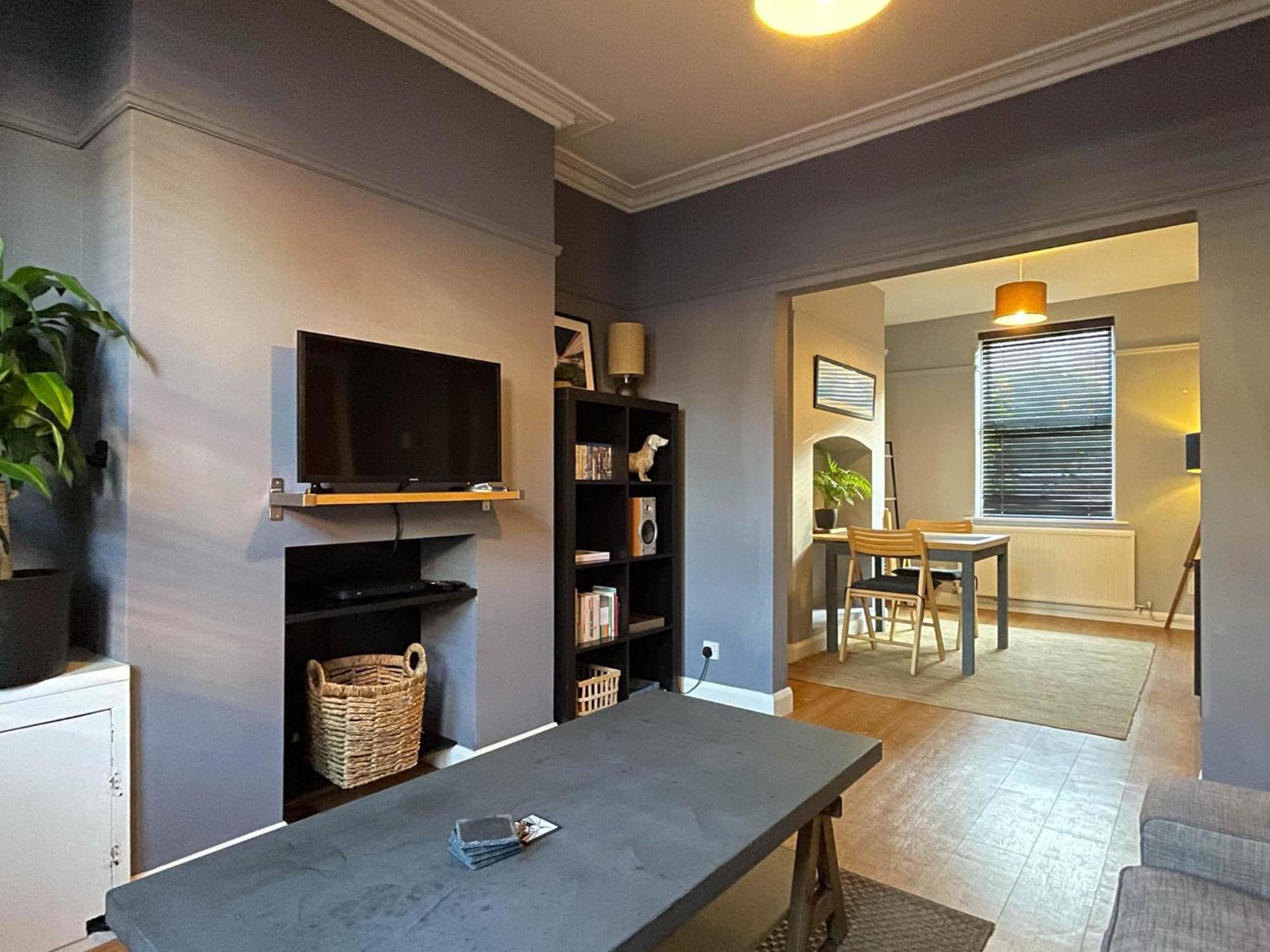 Townhouse In Trendy Suburb Of Hoole Apartamento Chester Exterior foto