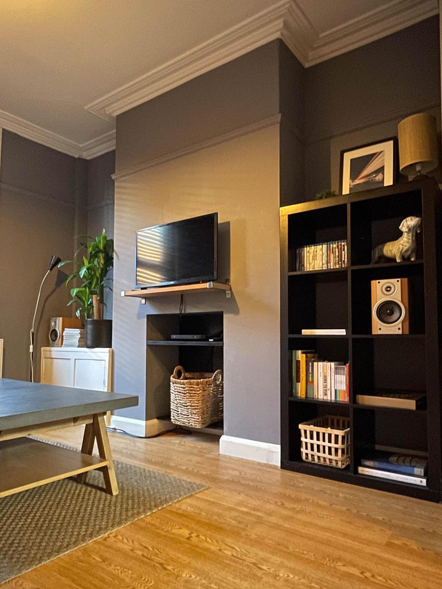 Townhouse In Trendy Suburb Of Hoole Apartamento Chester Exterior foto